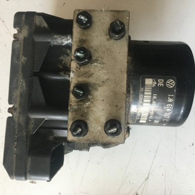 Volkswagen Golf5-Bora 1J0907739G Çıkma ABS Beyni 