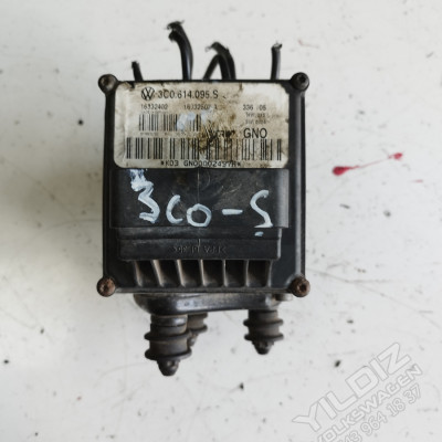 Volkswagen Passat B6 3C0614095S Çıkma ABS Beyni 
