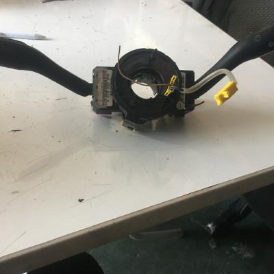 Volkswagen Golf4 Bora -A3 Hız Sabitlemeli Sinyal Kolu 4B0953503F