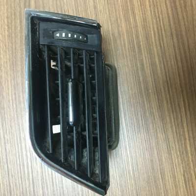 Skoda Oktavia Ön Sol Havalandırma Izgarası Üfleç 5E0819701 2013-2020