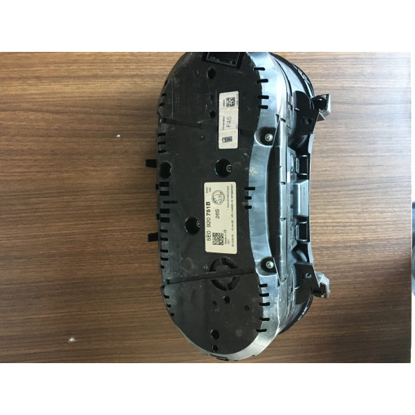 Skoda Oktavia 1.6 TDİ Gösterge Paneli 2015-2018 5E0920751B