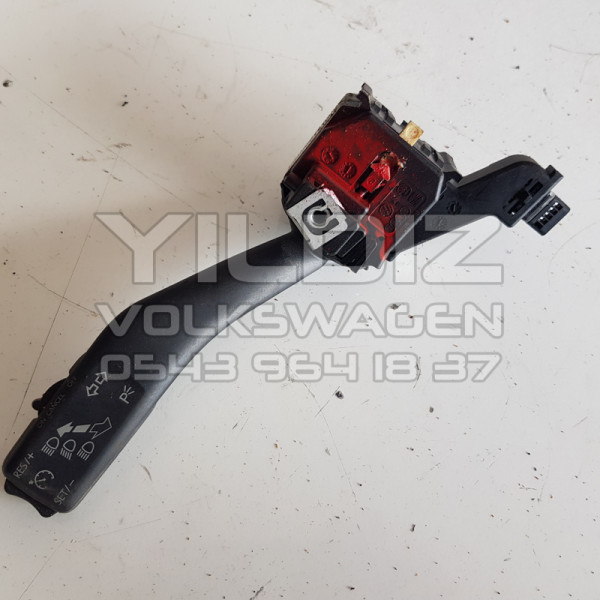 Seat Leon 1K0953513G Orijinal Çıkma Hız Sabitleyici Sinyal Kolu 2006 2007 2008 2009 2010
