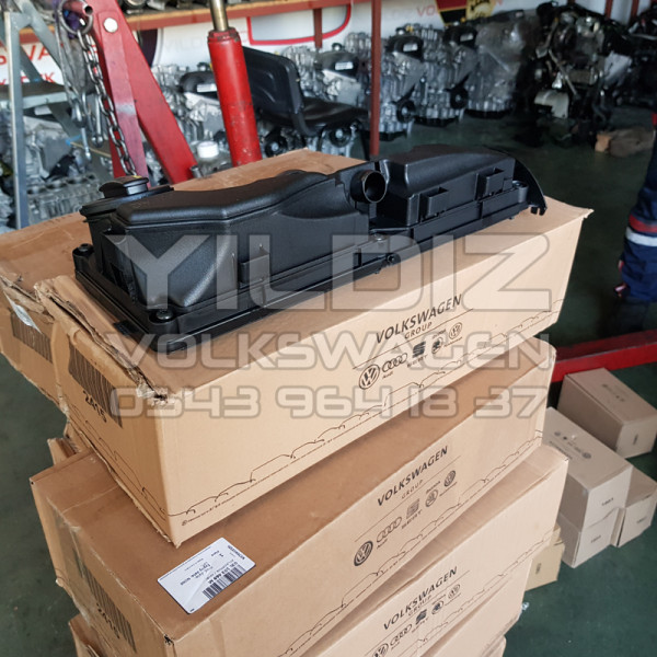 Audi A6 2.0 TDI Dizel 03L103469M Sıfır Külbütör Kapağı 2011 2012 2013 2014