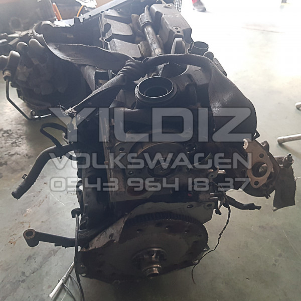 Skoda Superb 2.0 TFSI Benzin CHH Orijinal Çıkma Motor 2015