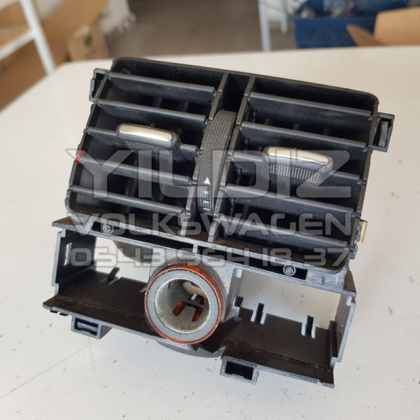 Audi A6 4B0819203 Orijinal Çıkma Arka Yolcu Orta Havalandırma Izgarası Üfleç 1997 1998 1999 2000 2001 2002 2003 2004 2005