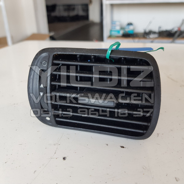 Seat Leon 8L0820901 Orijinal Çıkma Ön Göğüs Sağ Havalandırma Izgarası Üfleç 2000 2001 2002 2003 2004 2005