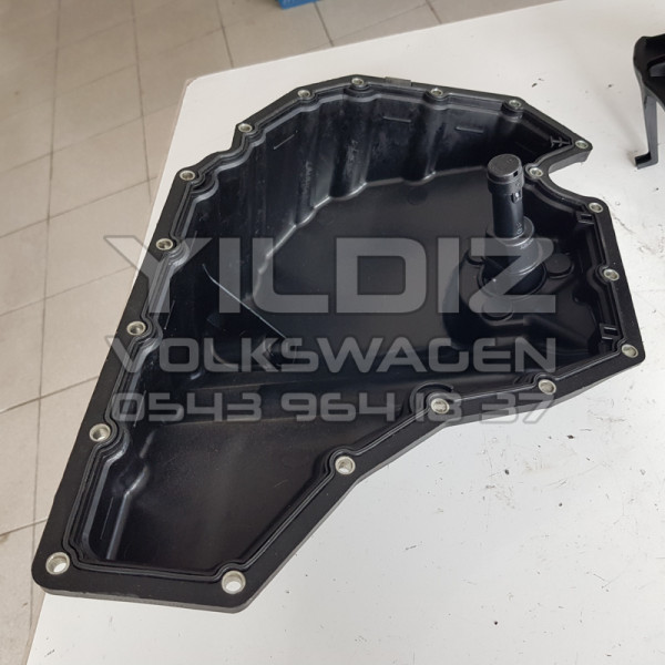 Audi Q5 06L103598F 03F907660E CUJ CUH Orijinal Sıfır Yağ Karteri ve Yağ Seviye Sensörü 2010 2011 2012 2013 2014 2015 2016 2017 2018 2019