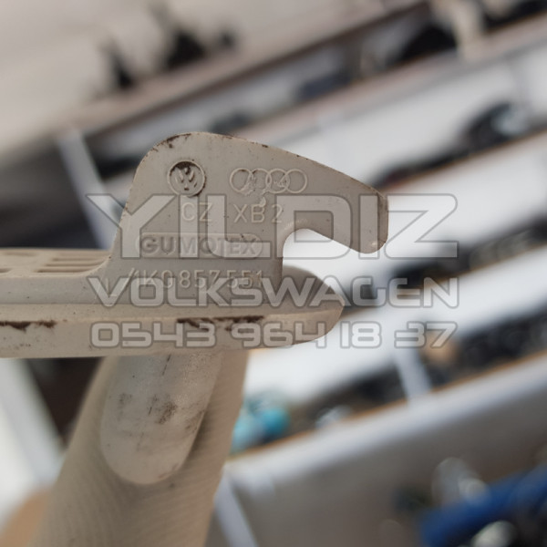 Volkswagen Golf5 1K0857551 Orijinal Çıkma Sol Güneşlik