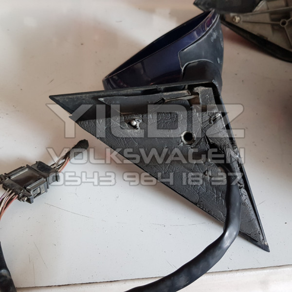 Volkswagen Passat B5 Sağ Dikiz Aynası Orijinal Çıkma Lacivert 1997 1998 1999 2000